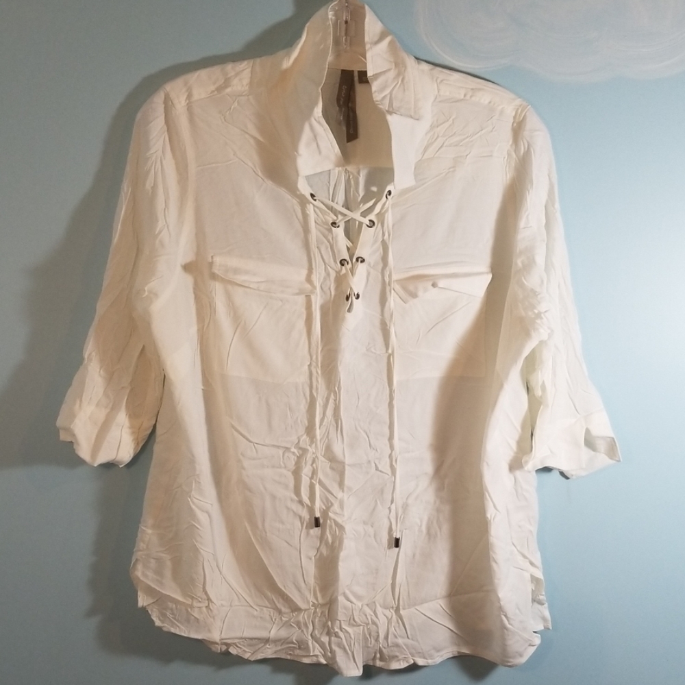 White Penningtons pullover top with tie front 1X - Picture 2 of 4